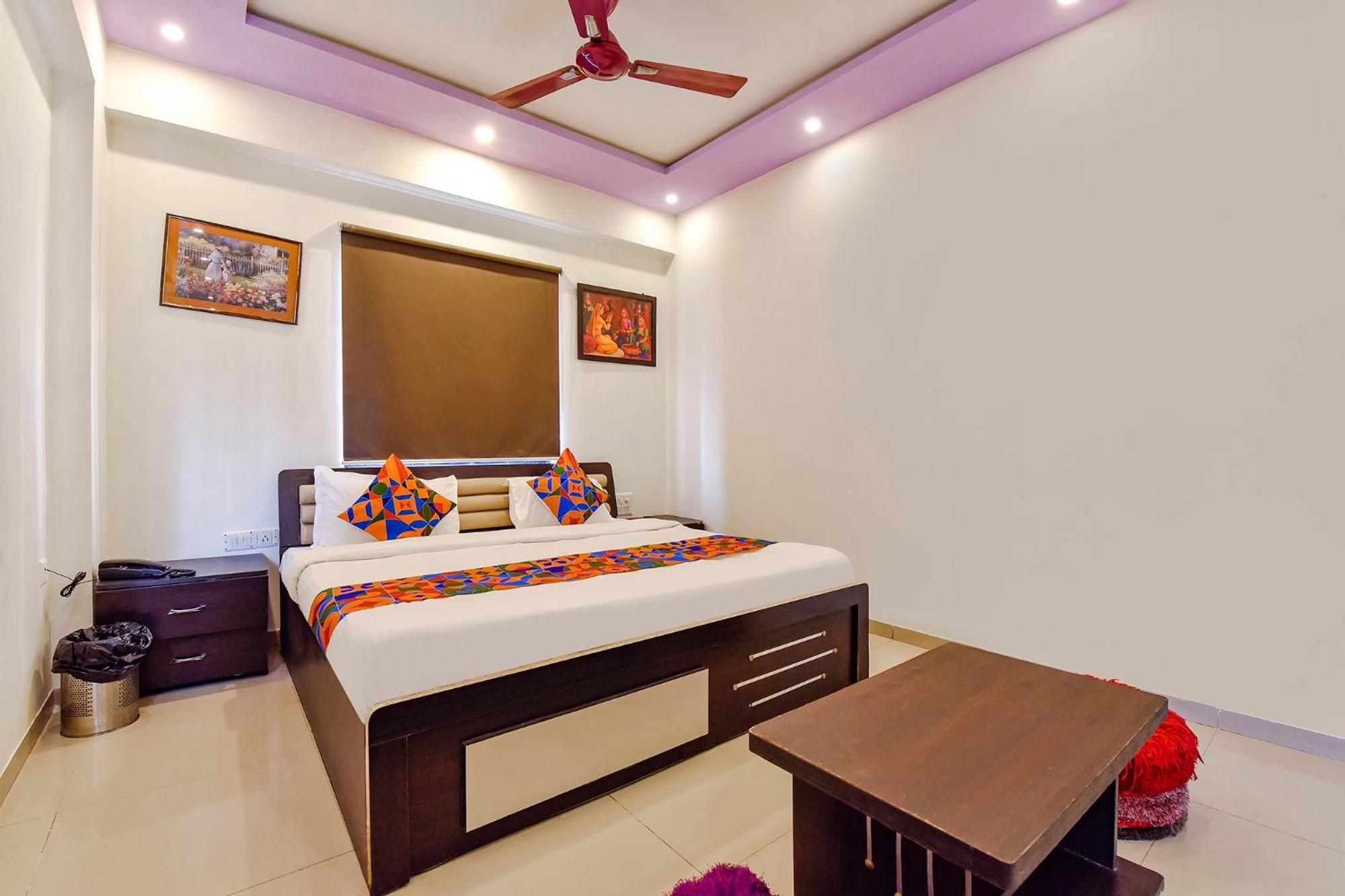 Fabhotel Crystal Inn II - Paldi Char Rasta Ahmedabad Eksteriør bilde
