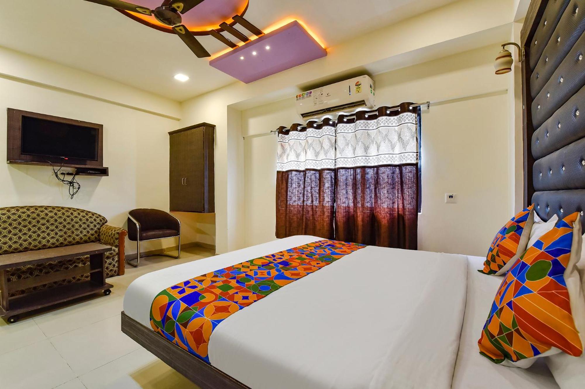 Fabhotel Crystal Inn II - Paldi Char Rasta Ahmedabad Eksteriør bilde